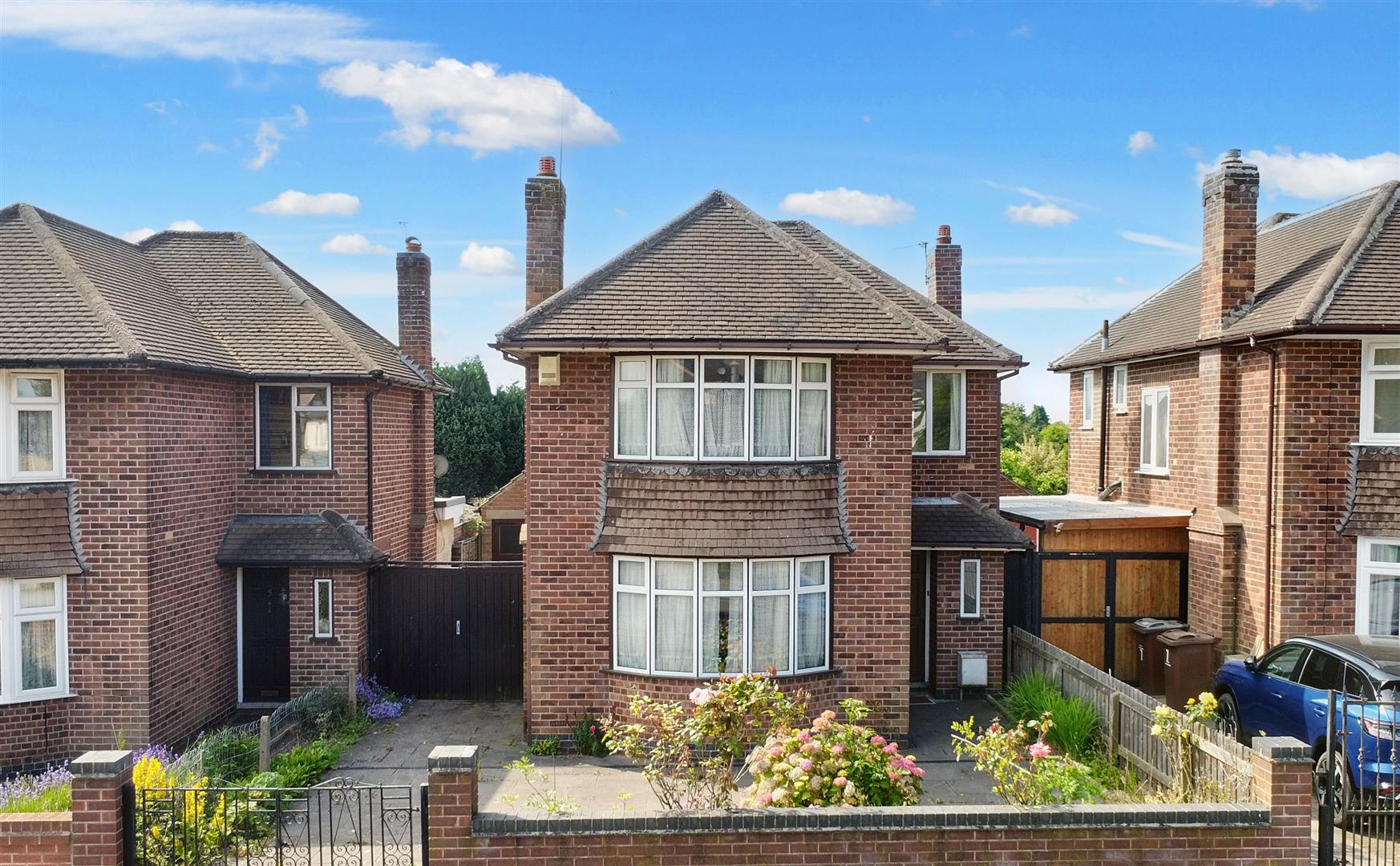 Kingsbury Drive, Aspley, Nottingham Robert Ellis Estate Agents